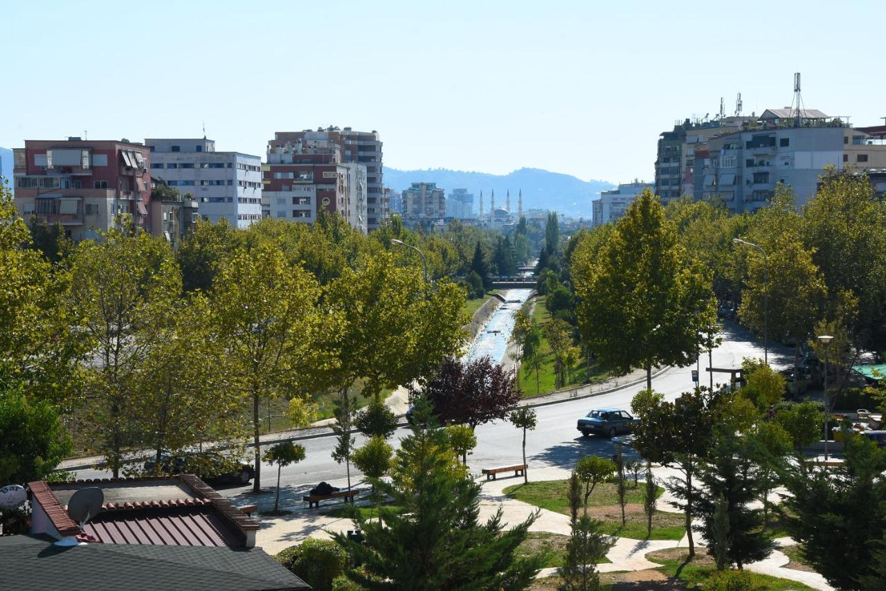 Click Apartments - Tirana Exterior photo
